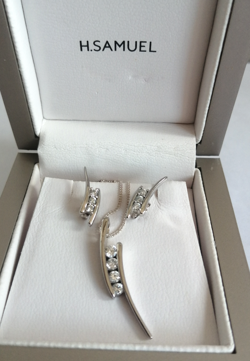 925 silver and cubic zircona necklace earring set UK