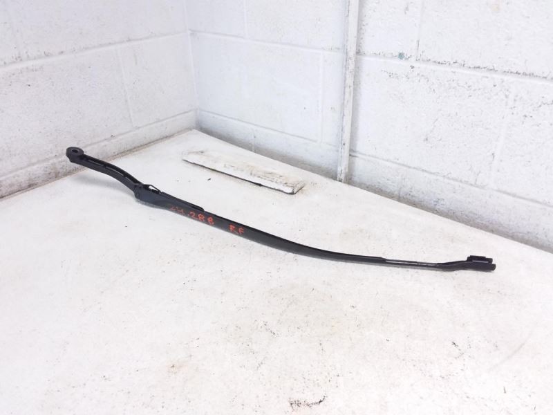 2023 MASERATI GHIBLI OEM Passenger Right Side Wiper Arm 