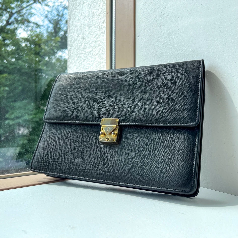 Auténtico bolso clutch de cuero negro vintage Saint Laurent Yves Saint Laurent YSL Foto 3 de 4