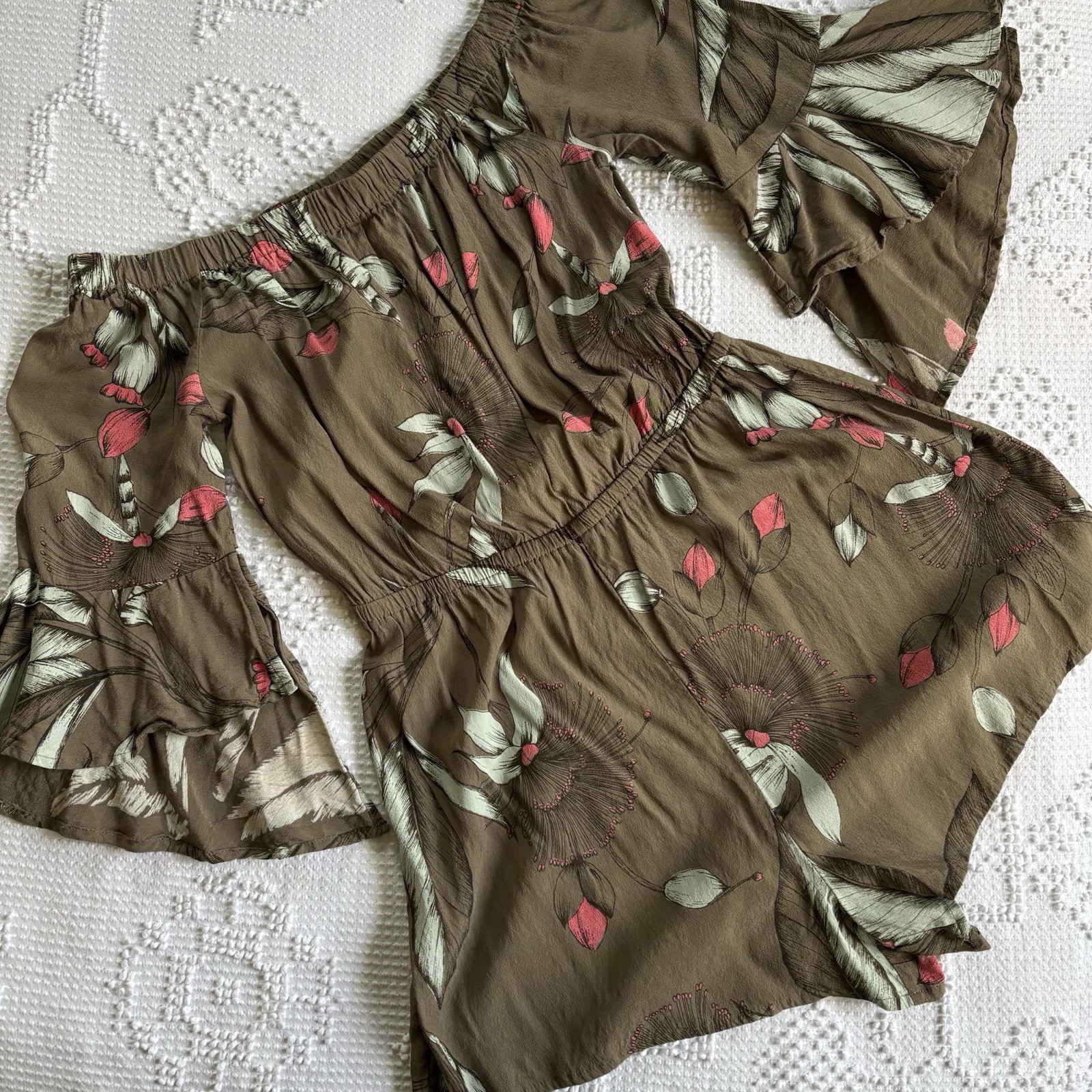 Express womens size S green floral print flutter sleeve off the shoulder romper