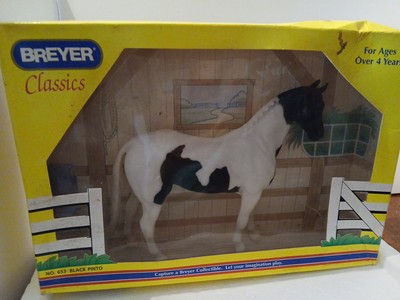 Breyer Classics No653 Black Pinto