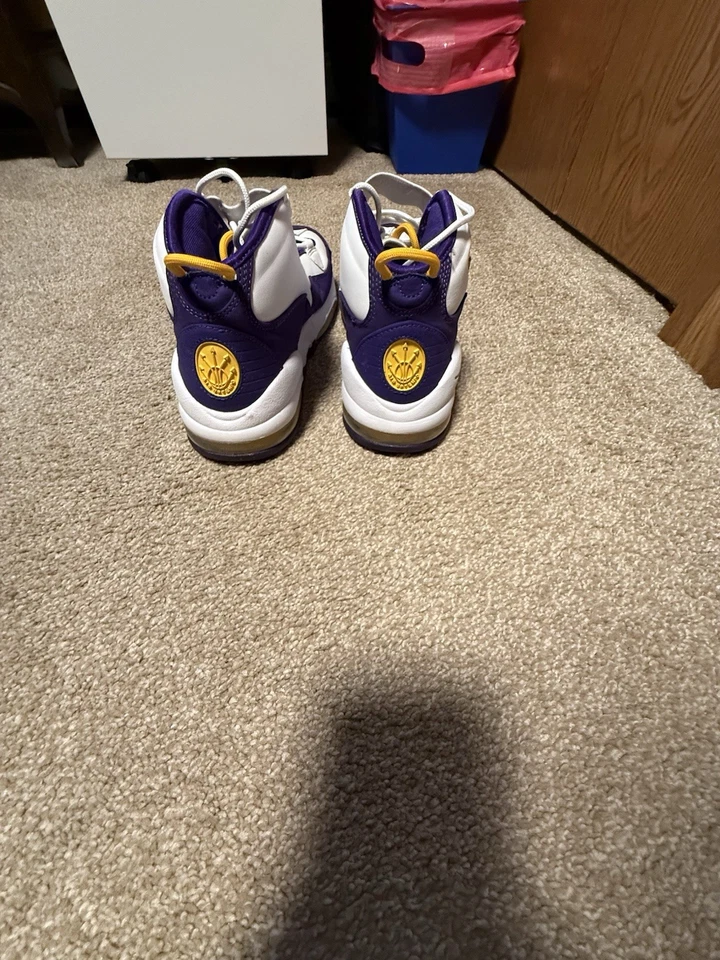 Size 9 - Nike Air Max Uptempo Los Angeles Lakers - Image 3 of 4