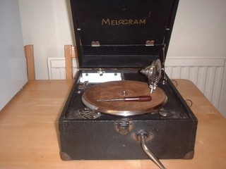 Melogram Wind Up Gramophone