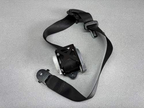 BMW X5 E70 4.0D Sicherheitsgurt vorne links 7161041