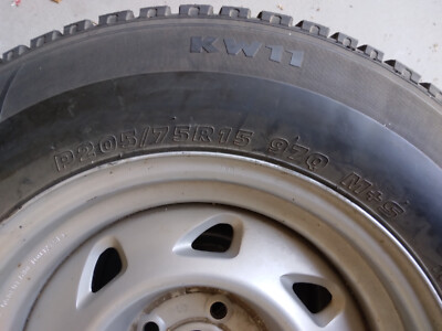 Kumho I'ZEN Stud P205/75R15 97Q M+S Snow Tires Mounded on Chevy S10 Rims