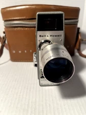 VTG Bell & Howell Zoomatic Director 8mm Movie Camera Model AW15084 With Case
