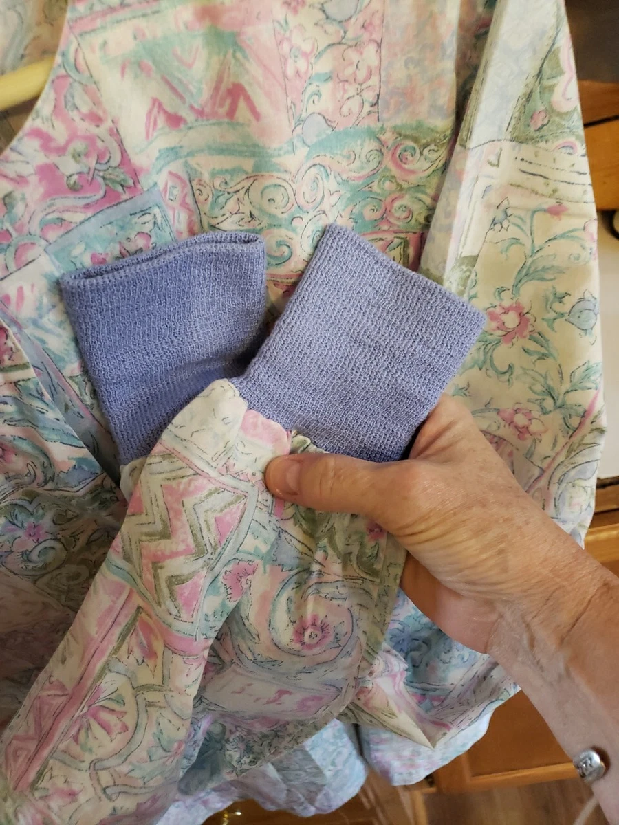 Cherokee Inspired Comfort Medium Lab Coat Floral Pinks Blues purples Greens