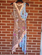 EST. 1946 SIZE L FLORAL WRAP DRESS JAGGED BOTTOMS