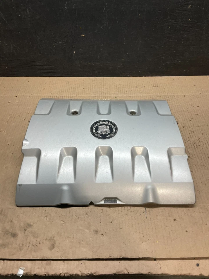 2001 a 2004 Cadillac Deville Seville Northstar Motor Cover i7728 DG - Imagem 2 de 4