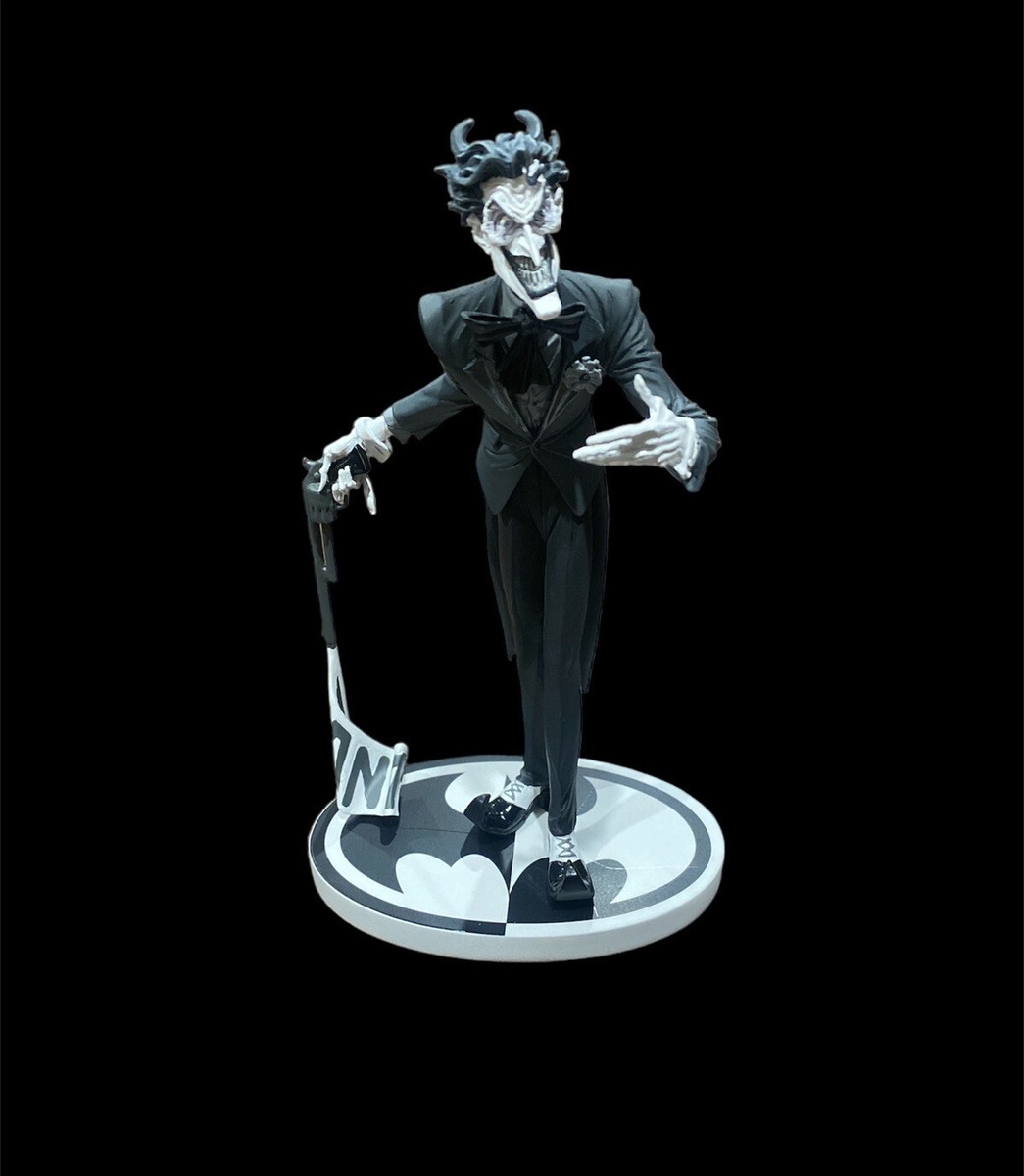 DC Direct Batman Black and White The Joker By Lee Bermejo DC Direct Batman Black and White The Joker By Lee Bermejo