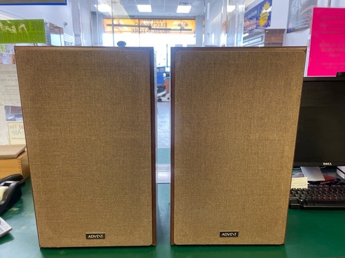 ADVENT 3200 MONITOR SPEAKERS. (EZ2004343)