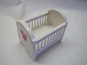 baby girl pink bassinet