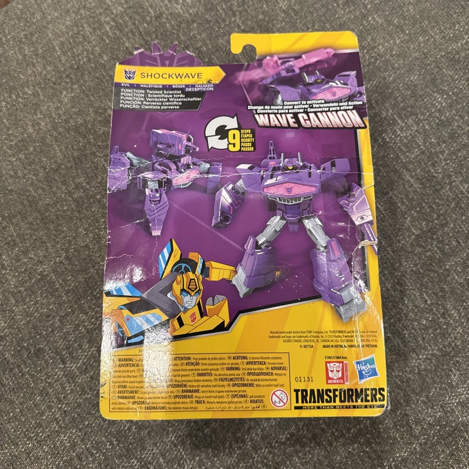 Transformers Action Figure Bumblebee Wave Cannon Cyberverse Adventures - Image 4 of 4