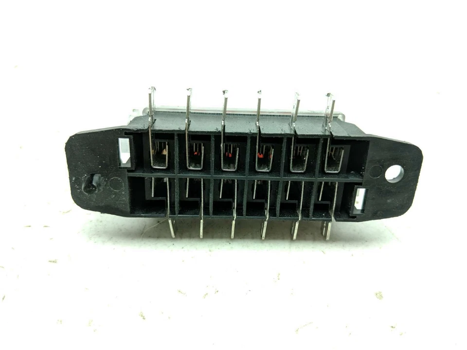 Caja de conexiones de relé de fusibles Zero FXE 22 Foto 4 de 4