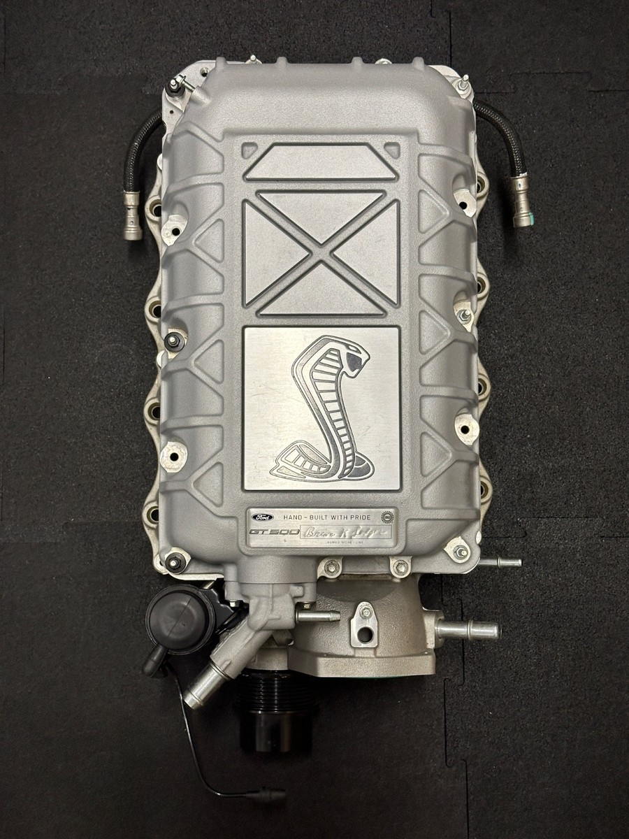 『フォロうー特価』　Christian Dior 『MUSTANG』　大鉢 2020-2023 Ford Mustang GT500 OEM Supercharger Intake Manifold KR3E