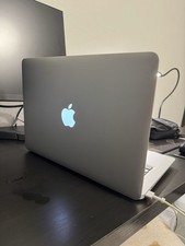 Apple MacBook Air 13 in 2017 Silver