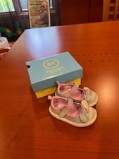 baby girl shoes 6m Munchkin by Stride Rite with hook and loop closure