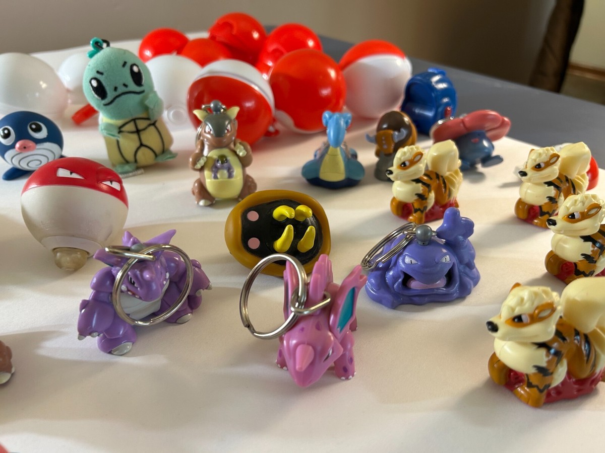 バーガーキング　ポケモン　ミールトイ　ビンテージ　おもちゃ　ヴィンテージ Set of Vintage 1999 Pokémon Burger King Toys, Pokémon: The