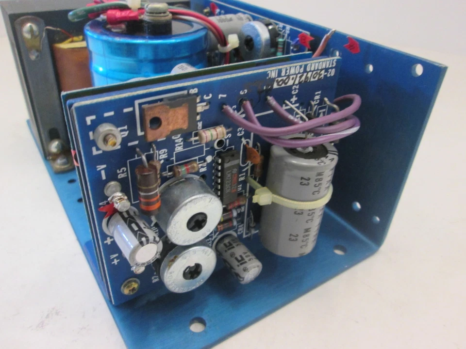 Standard Power Inc., SPC-80T, Fuente de Alimentación, 115/230V, 47-440Hz, Usado Foto 4 de 4