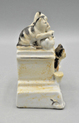 Vintage 1800s Antique Fairing Cats & Kittens Figurine Five O