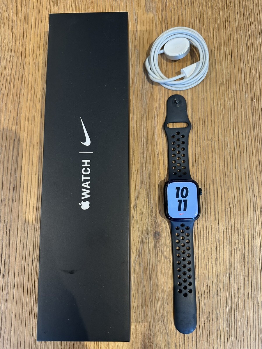 Apple Watch - 美品　Apple Watch NIKE series7 41mm Apple Watch Series 7 (GPS) With Nike Sport Band 41mm