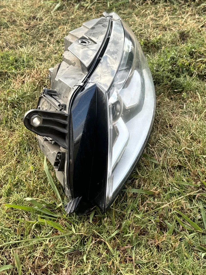 2013-2017 Volkswagen CC HID Xenon Head Light Lamp Driver Left - Image 4 of 4