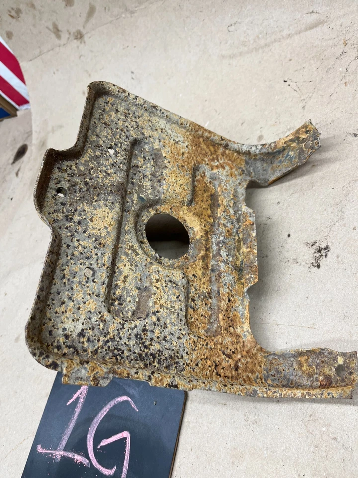 1981 82 84 85 1987 CHEVROLET GMC K5 K10 C10 б/у аккумулятор лоток держатель K30 C30 K20 - Изображение 4 из 4