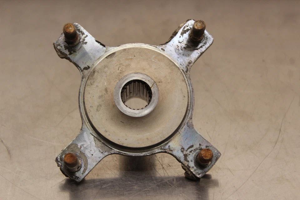 Suzuki Quadrunner 250 LTF250 1990 2x4 rueda trasera buje derecho T789 Foto 3 de 4