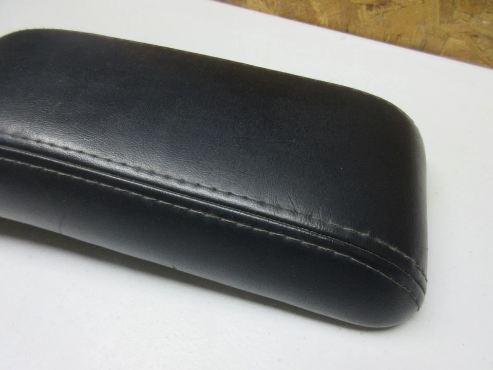 Apoyabrazos tapa consola central Dodge Stratus Sebring 01-2003 cuero negro cosido Foto 2 de 4
