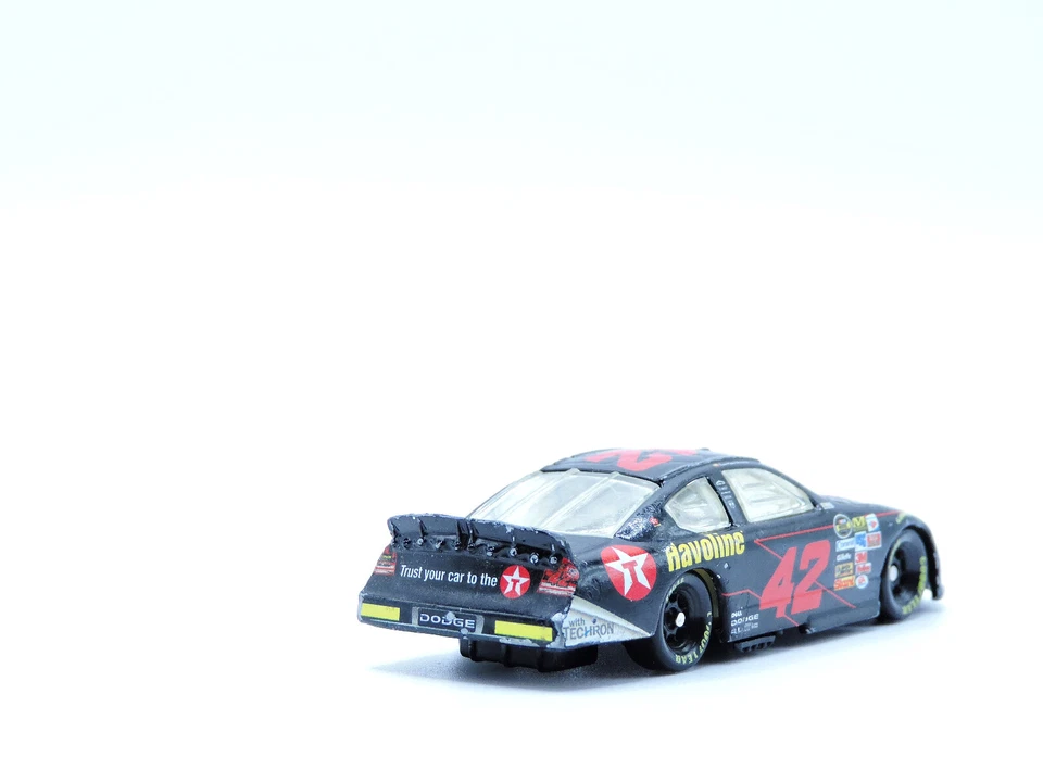 Jamie McMurray #42 Havoline Dodge Charger 2005 1:64 NASCAR Diecast RCCA Club Car Foto 4 de 4