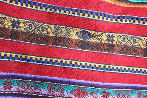 Peruvian Manta 60"x82" Tablecloth, Throw, Blanket Beautiful Colors Gorgeous - Picture 3 of 8