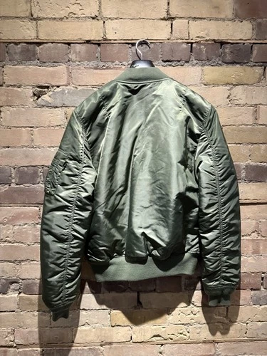 Alpha Industries Vintage Bomber Jacket MA-1 Men’s Size L Slim Fit image 2