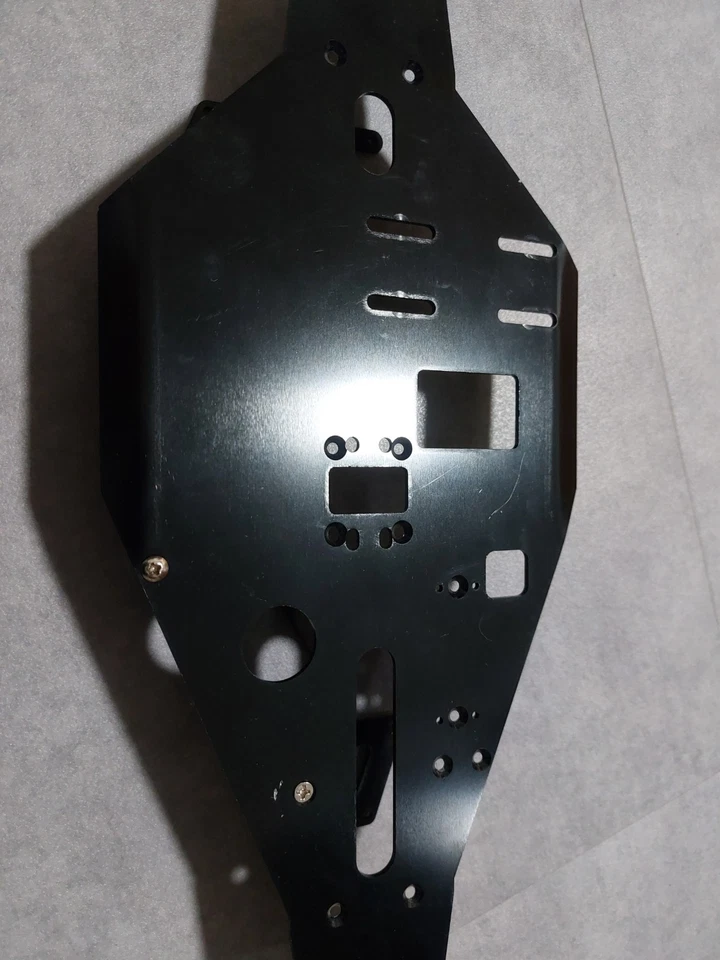 Carson P240 Chassis Grundplatte 1:10 - Bild 2 von 4