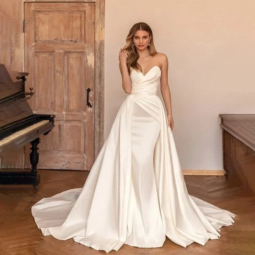 princess polly baby blue dress Vintage Retro Ivory Wedding Dresses 2019 A Line Princess See Through Scoop  Neck Long Sleeve Backless Appliques Lace Chapel Train Ruffle