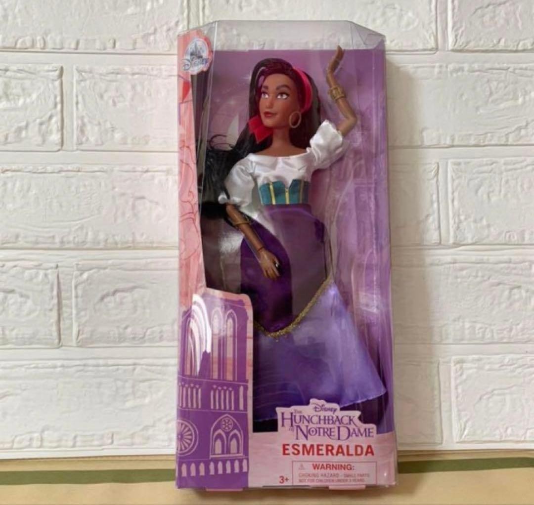 Disney Store El jorobado de Notre Dame Esmeralda muñeca clásica