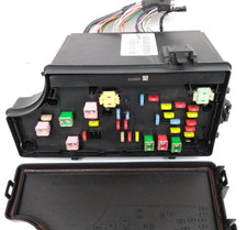 56049719AR Chrysler 2006 2007 2008 2009 2010 PT Cruiser Limited Fuse Box OEM F55