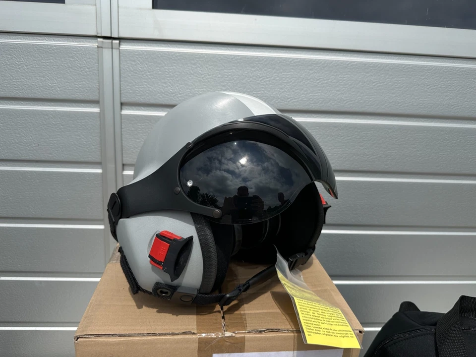 NEU Bundeswehr Pilotenhelm Lärmschutzhelm Militär Nato Arbeitshelm Helm Marine - Bild 4 von 4