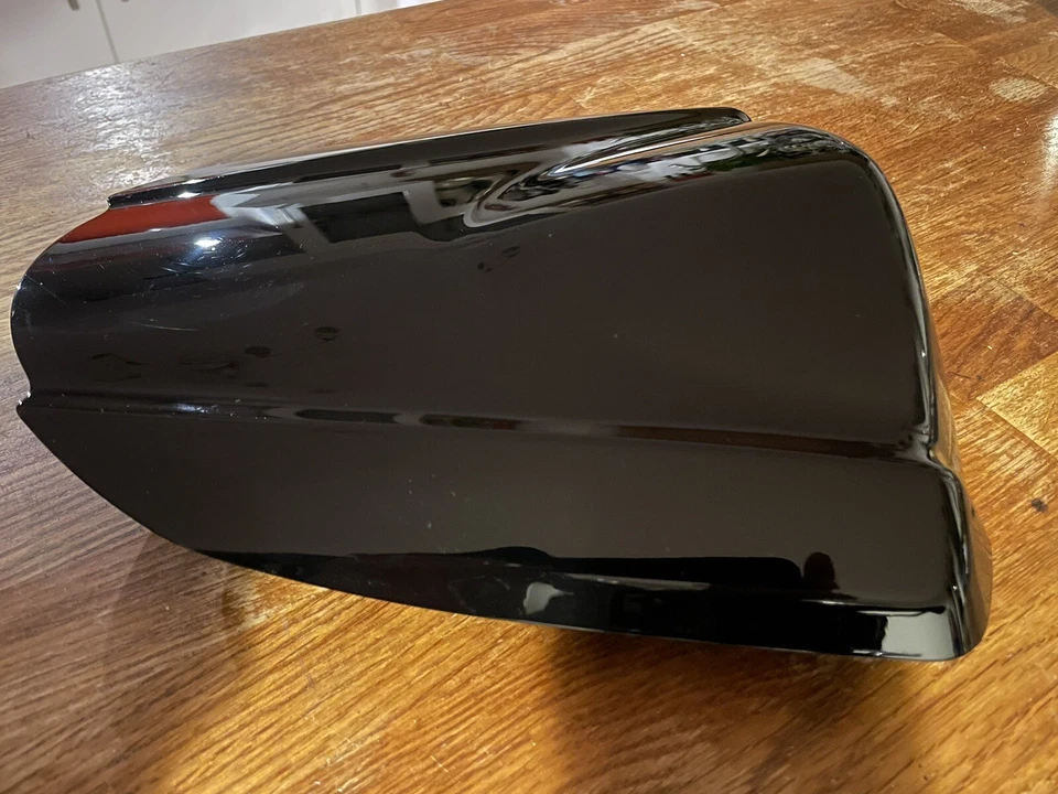 Suzuki GSXR 1000 2007 - 2008 original fabricante de equipos originales carcasa asiento trasero en negro Foto 2 de 4