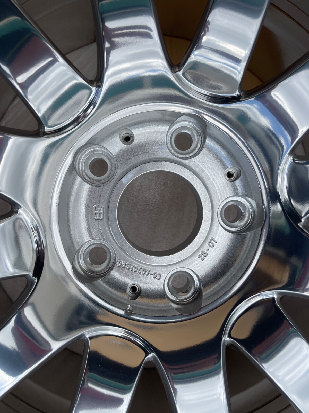 BUGATTI VEYRON WHEELS RIMS BRAND NEW 4 GENUINE  16.4 OZ RACING FACTORY OEM
