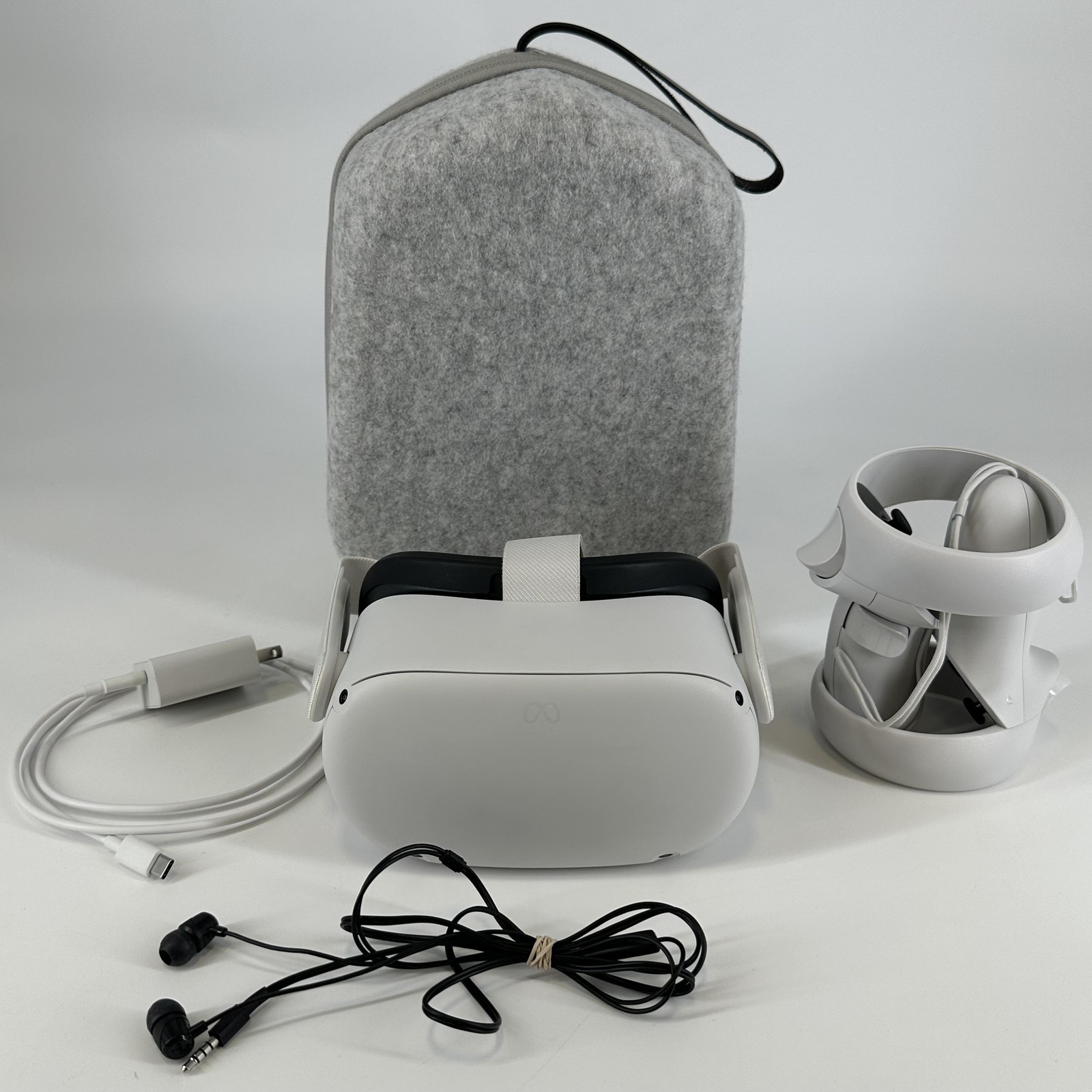 Meta Quest 2 VR Headset 128GB - Excellent Condition with Full Accessories-image