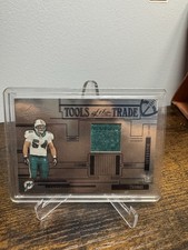 Zach Thomas 2005 Absolute Tools Of The Trade Game-Used Patch /50 Dolphins Card