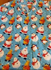 Christmas Scrub Top 2x EUC Santa and snowmen