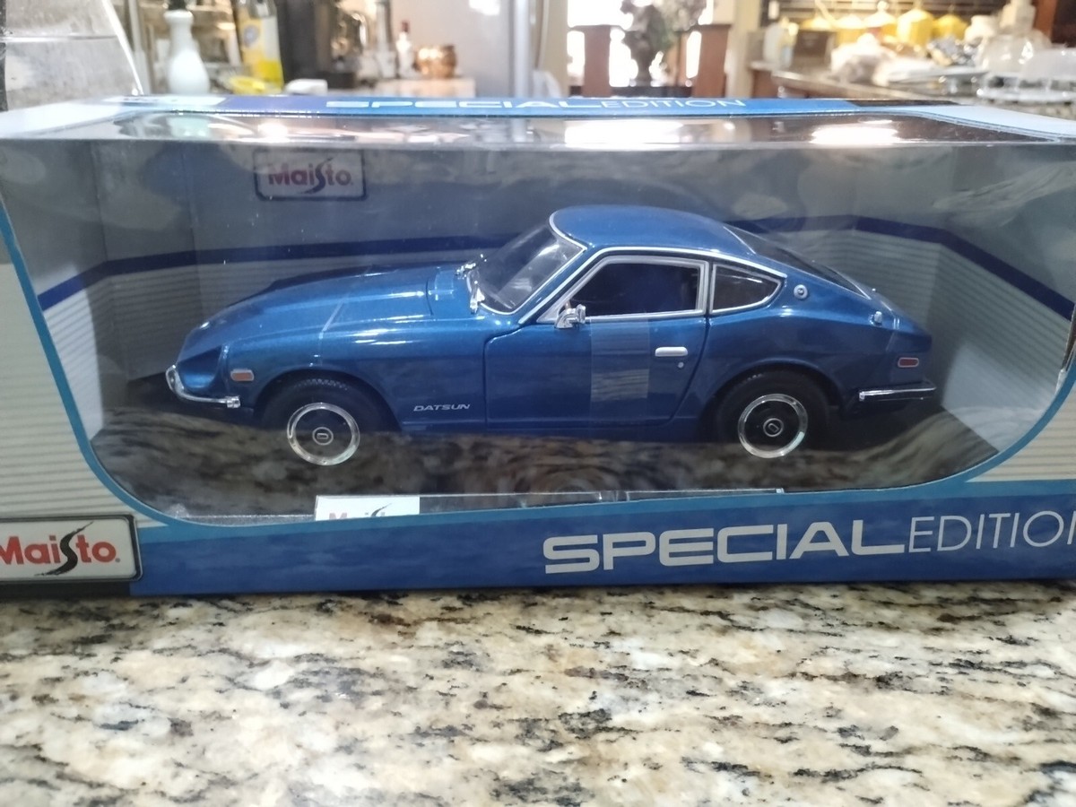 MAISTO 1971 Datsun 240Z Blue Special Limited Edition 1/18 Scale 