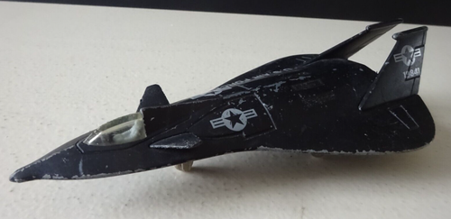 ERTL A10 FAIRCHILD THUNDERBOLT AND F19 STEALTH FIGHTER PLAYWORN RESTORATION PROJ - Picture 2 of 20