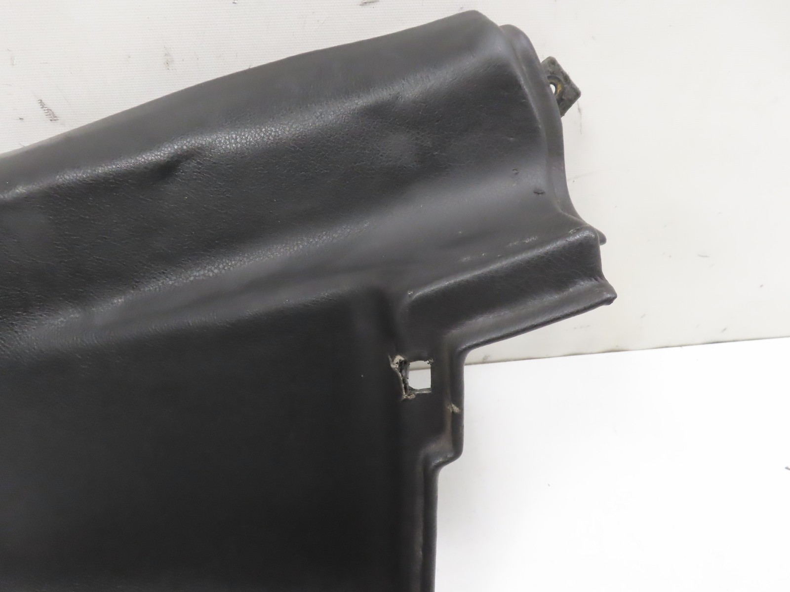 06 Lamborghini Gallardo #1310 Trim B-Pillar Quarter Panel Rear Left 408868417B