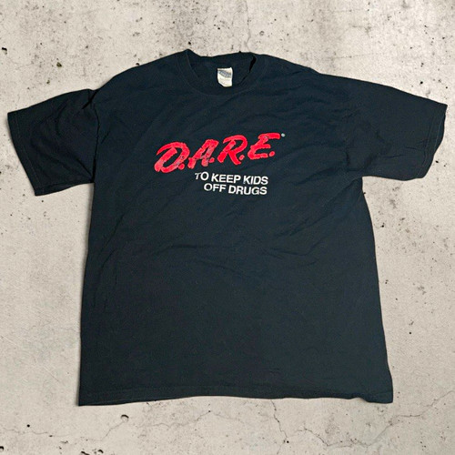 Fruit of the Loom Men's XL Black Cotton Short Sleeve Crew Neck D.A.R.E. Tee Y2K