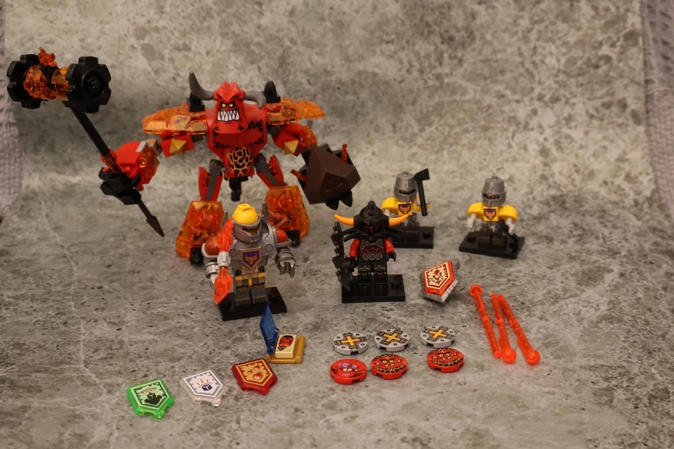 lego 70322 - Axl Tower Carrier - Excellent Condition - With Instructions - Image 2 of 4