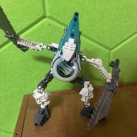 LEGO BIONICLE: Vahki Keerakh (8619) All parts included.