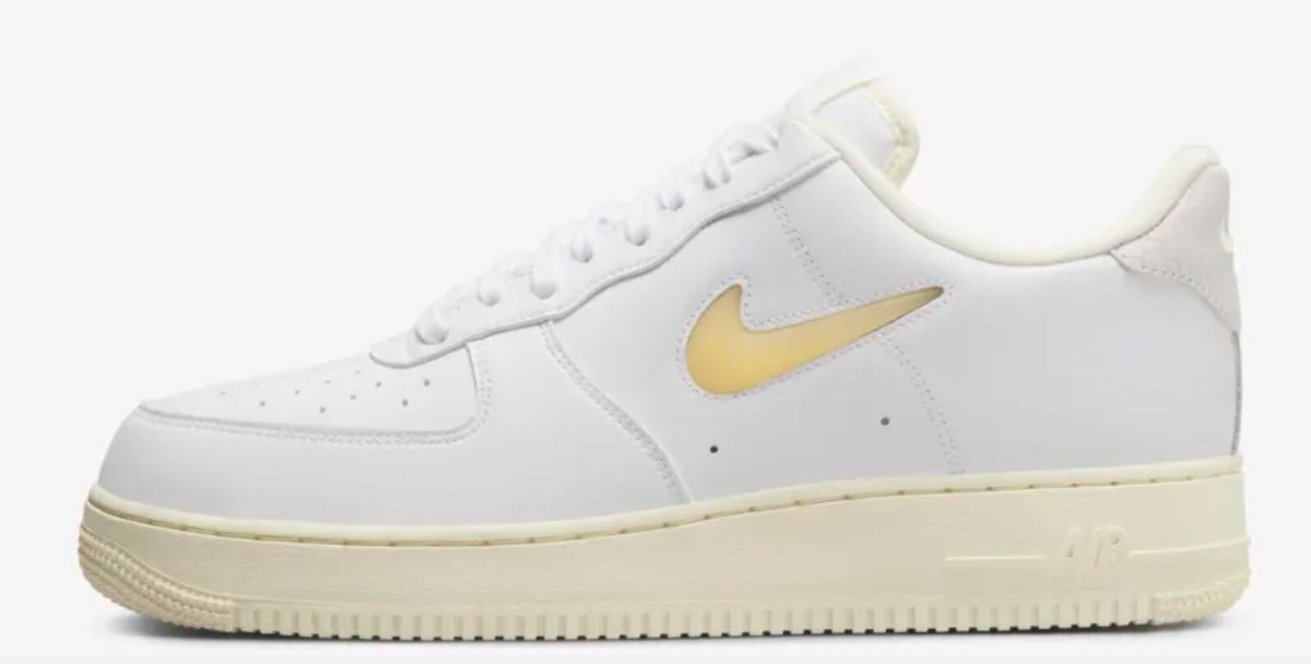 Nike Air Force '07 LX Men's Leather Sneakers Shoes White/ Vanilla