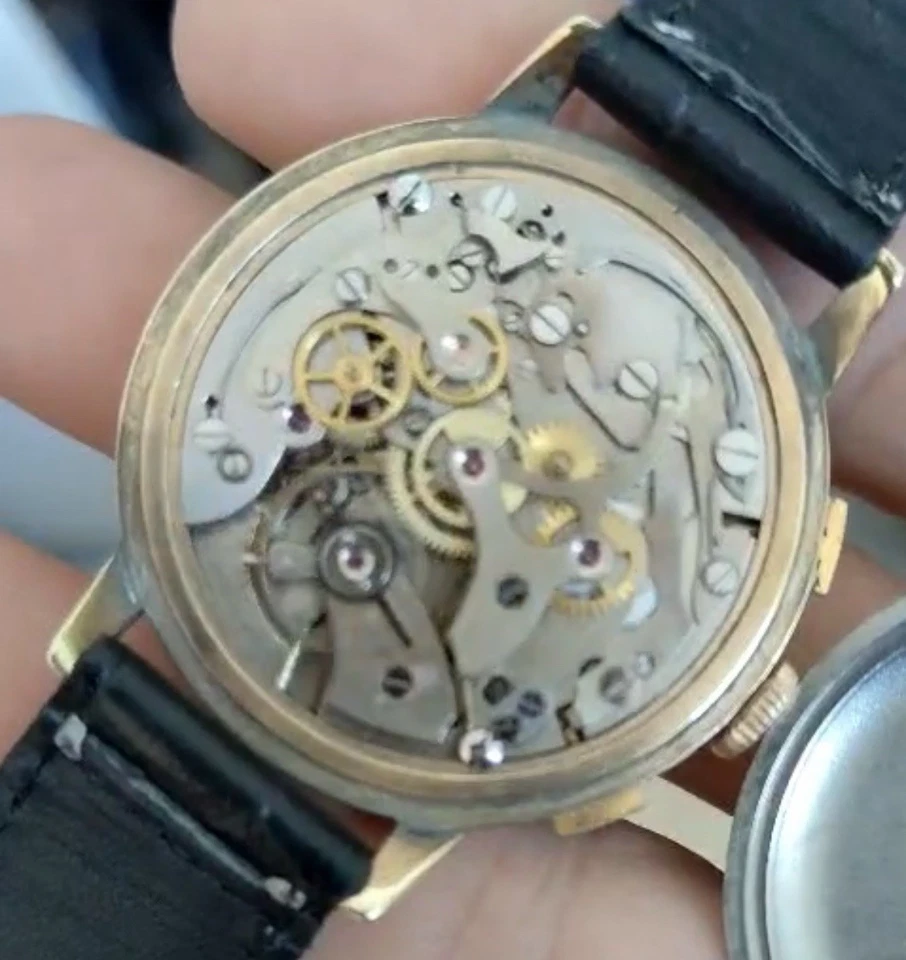 Vintage Swiss Jumbo Chronographe Suisse - Landeron - Pontife Hands & Salmon Dial - Image 3 of 4